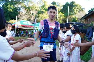 BIB: 2006
                            <button type="button" onclick="openModal(18983773)" class="btn btn-primary btn-sm float-right btn-popup" data-toggle="modal" data-target=".modal-high-quality">
                        <i class="fas fa-shopping-cart"></i> Add to Cart
                    </button>
                                            <button type="button" onclick="isThisMe(18983773, true)" class="btn btn-success btn-sm float-right btn-popup btn-isme hidden" data-toggle="tooltip" data-placement="bottom" title="นี่คือรูปของคุณใช่ไหม คลิกที่นี่เพื่อเอาเข้าอัลบั้ม">
                        <i class="fas fa-plus"></i> Add to album
                    </button>
                    <button type="button" onclick="isThisMe(18983773, false)" class="btn btn-warning btn-sm float-right btn-popup btn-isnotme hidden">
                        <i class="fas fa-ban"></i> Remove from album
                    </button>